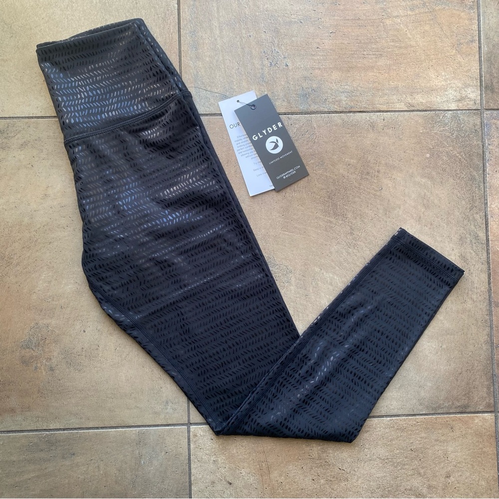 Glyder Women’s Black Leggings NWT Size Small